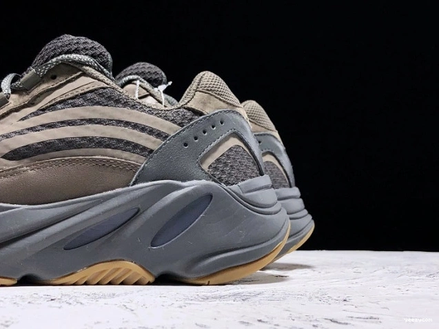 EG6860 Adidas 700 Geode v2 Yeezy Boost 1207